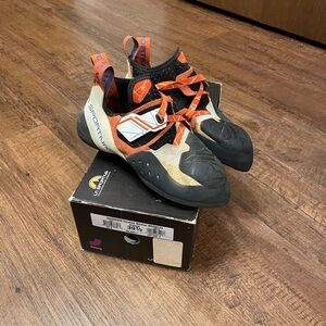 La Sportiva Solutions 39.5